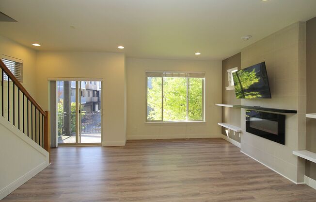 Sleek Contemporary 3 Bed/2.5 Bath Home near Nike Campus