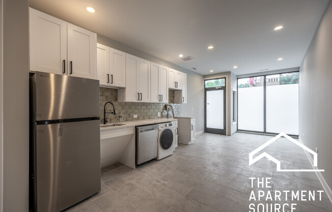 5416 W BELMONT