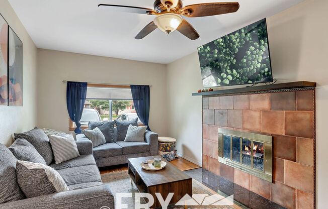 Cozy Ranch in Prime Location With A Large Private Back Yard