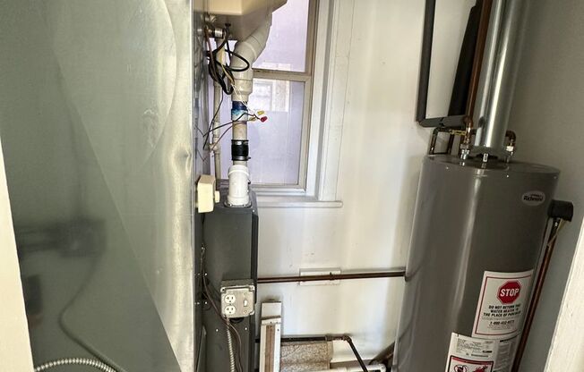 California 953 N / 2759 W Augusta