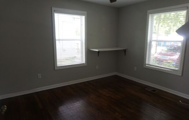 2 beds, 1 bath, $1,995