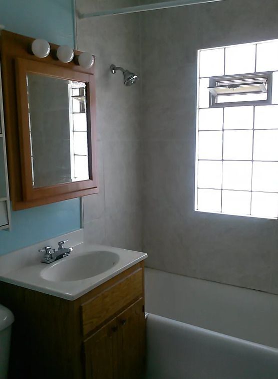 3238 S 7 ST