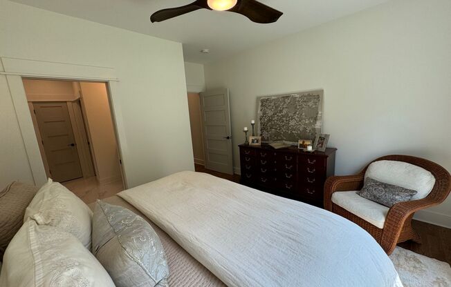 2 beds, 2 baths, $2,900