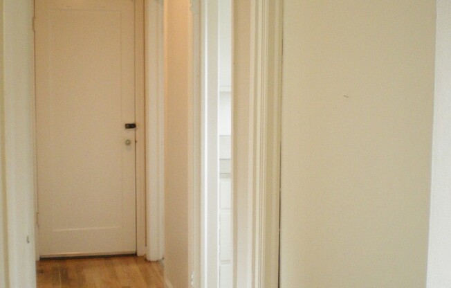 1 bed, 1 bath, 624 sqft, $1,495, Unit A04