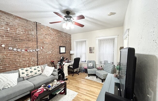 1 bed, 1 bath, $3,350, Unit 2