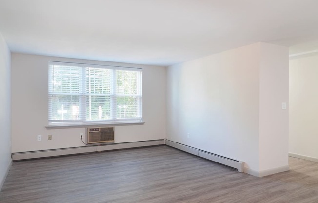 Living Area at Enclave West Hartford / Parc West, Connecticut, 06110
