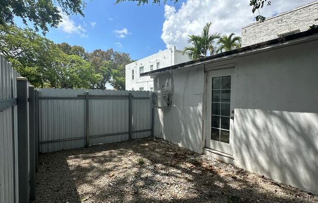 Studio, 1 bath, $1,650