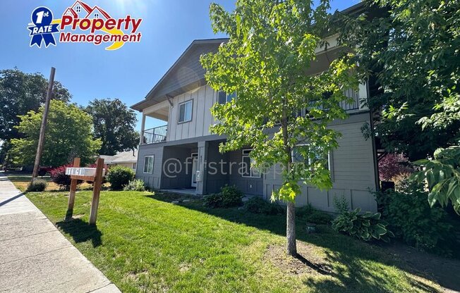 605 W Pine Ave