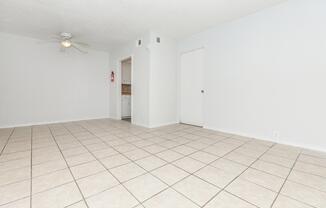 1 bed, 1 bath, 736 sqft, $879