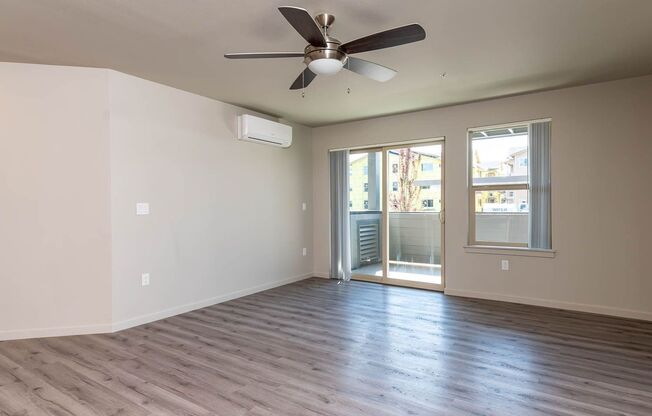2 beds, 2 baths, 955 sqft, $1,750, Unit B-212
