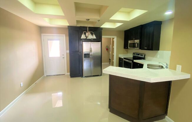 Beautiful Townhome 3bed/2.5 bath (Jackson South of Expressway )