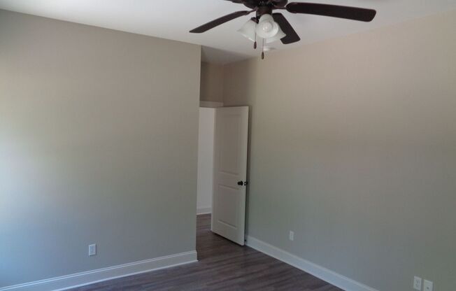 3 beds, 2 baths, $1,495