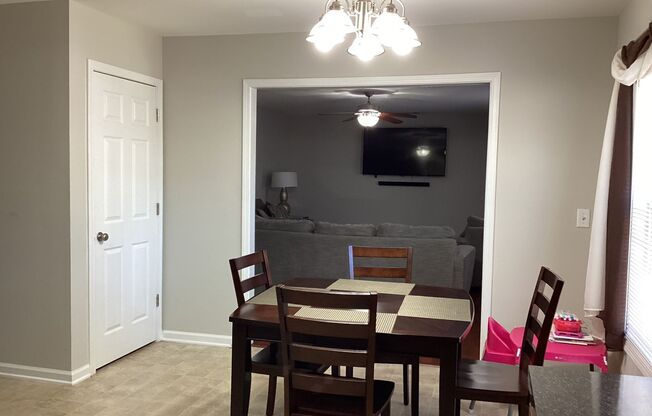 Gorgeous Four Bedroom Home in Northeast Columbia!