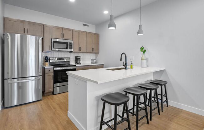 1 bed, 1 bath, 715 sqft, $1,550, Unit 209