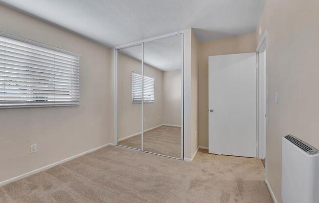 2 beds, 1 bath, $2,400