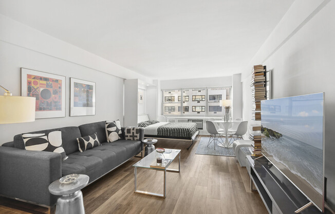 Studio, 1 bath, $3,500, Unit 9E