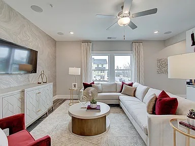 1041 KNOXBORO LN