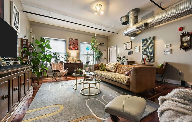 2 beds, 2 baths, 1,200 sqft, $2,400, Unit Jane 403