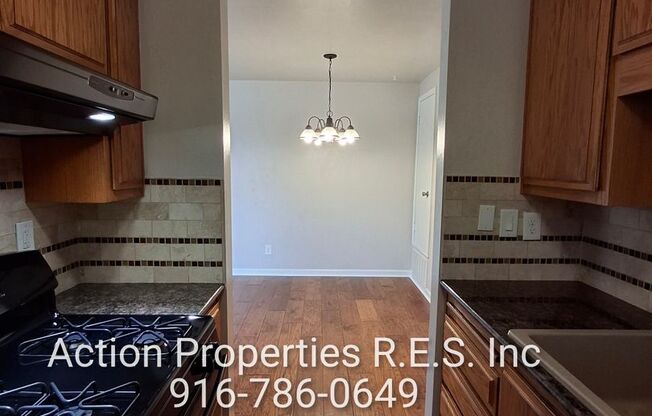 2 beds, 1 bath, $1,550, Unit UNIT # 4