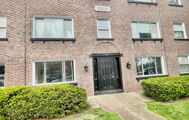 2357 Brownsville Road (Full Service)
