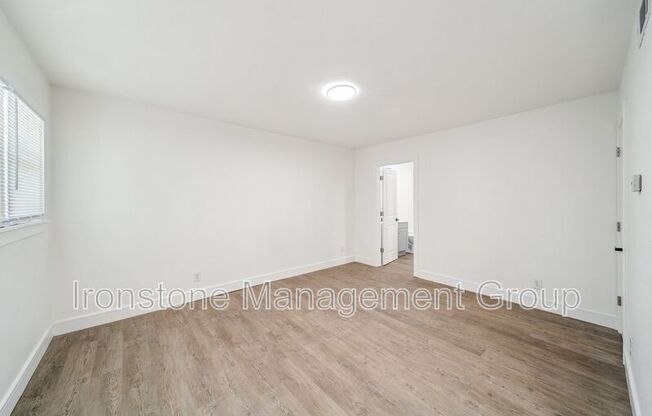 3167 E 49 ST