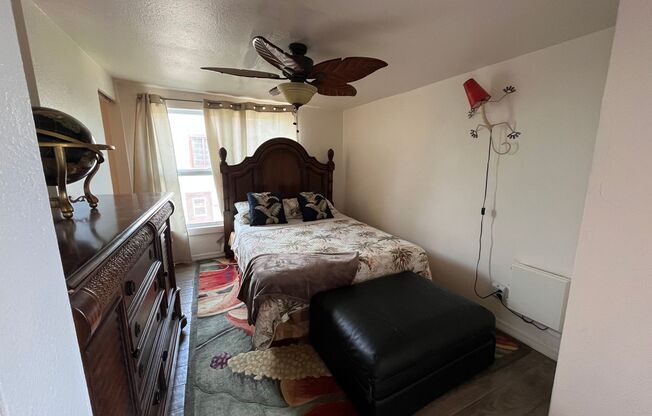 2 beds, 1 bath, $2,500