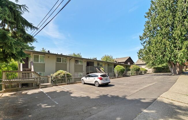 1 bed, 1 bath, 448 sqft, $1,395
