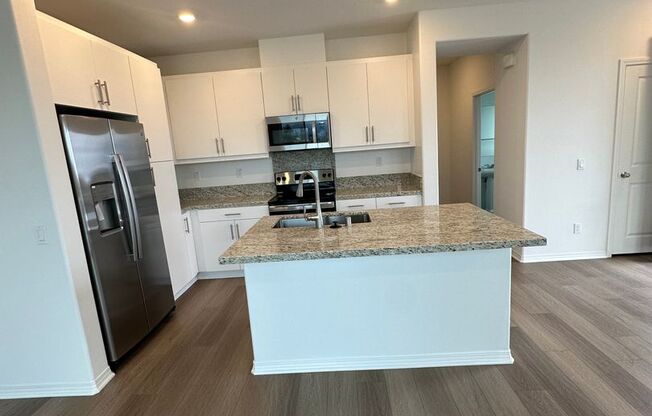 1 Year Old Lenner 3 Bedroom + Loft Condo in Wildomar