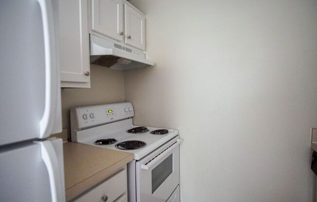 2 beds, 1 bath, $1,465, Unit 3942