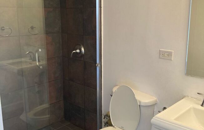 1 bed, 1 bath, $1,875, Unit 418-0606