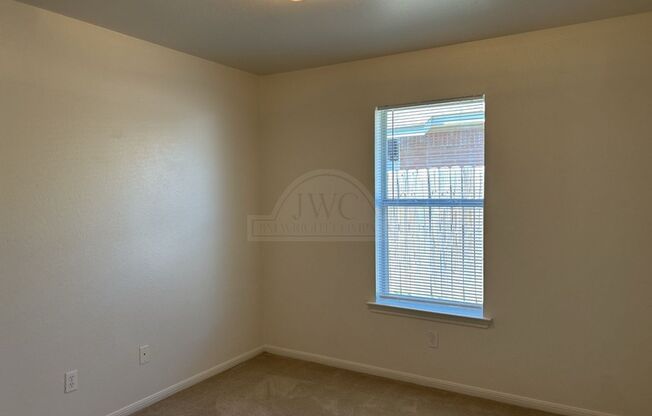 3 beds, 2 baths, $1,225, Unit 1629 Yuma Trail Unit A