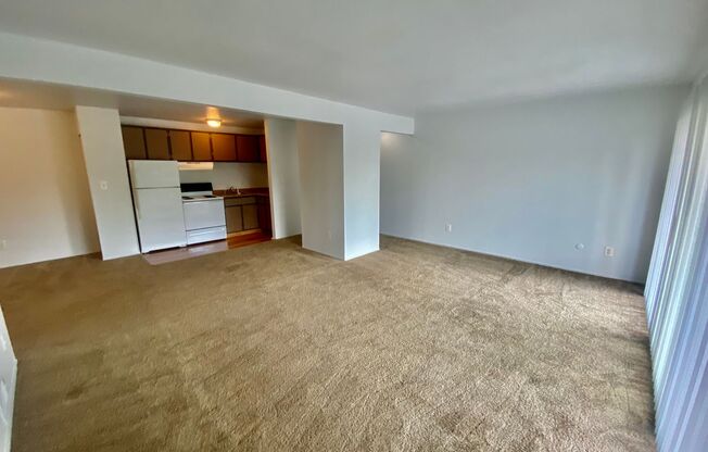 2 beds, 1 bath, 1,000 sqft, $1,245, Unit #35