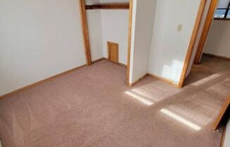 2 beds, 1 bath, $750, Unit Unit 1