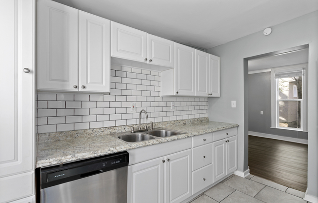 4132 LOCUST ST