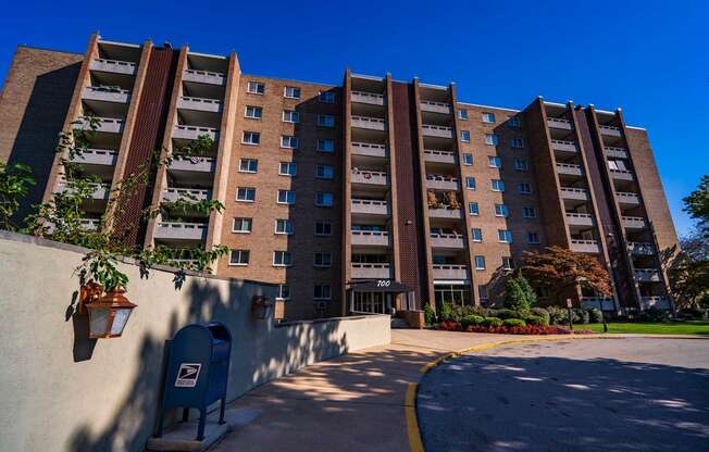 Laurel Village Apartments Building700-07