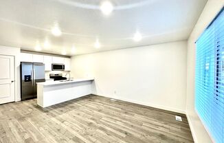 3 beds, 2 baths, $1,795, Unit #1146