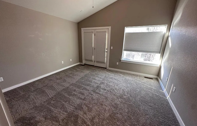 231 RENDEZVOUS DR