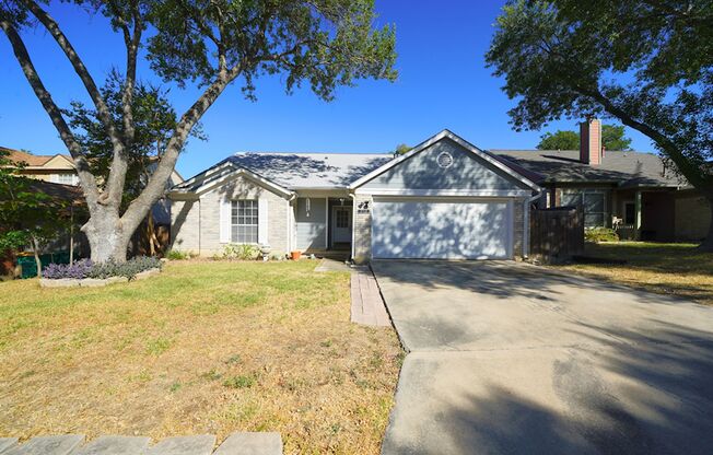 Great Home Near Randolph AFB - Realtor Commission: $500