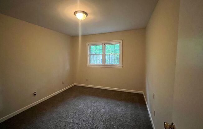 912 Darlington Way