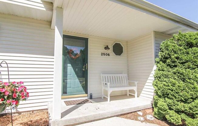 3 Bed, 2.5 Bath Single Family Home - 2506 Scenic Ridge Drive, Madison, WI 53719