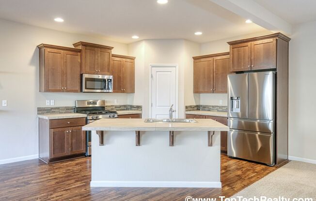 Spectacular 4 BD* 2.5 BA* + Bonus Room Single Family Home Located In North Bethany at Abbey Creek Neighborhood *Location Location Location!* A+ Schools!