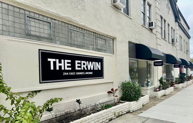 244 E Graves Ave