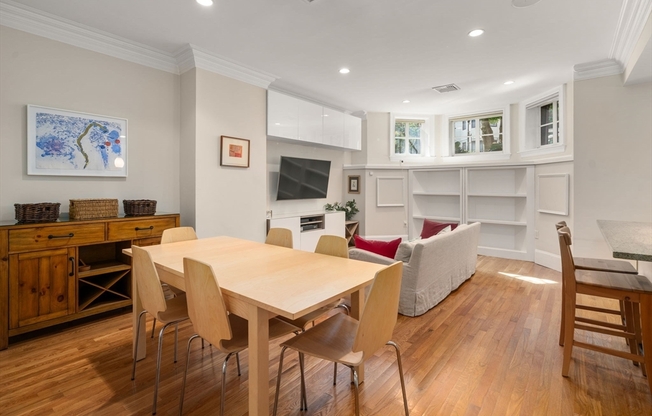 299 MARLBOROUGH ST