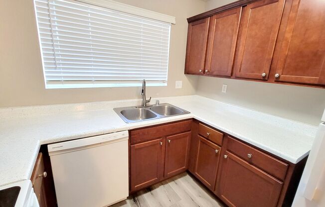 2 beds, 1 bath, 900 sqft, $1,995, Unit 10