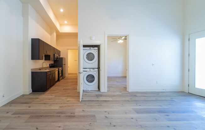 1 bed, 1 bath, 584 sqft, $1,499, Unit 1103