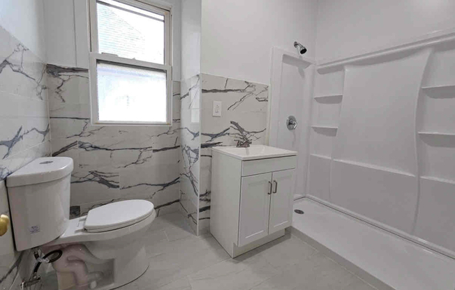 121 N MENARD AVE