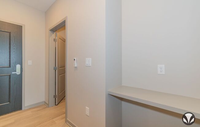 1 bed, 1 bath, 575 sqft, $999, Unit YH-4009