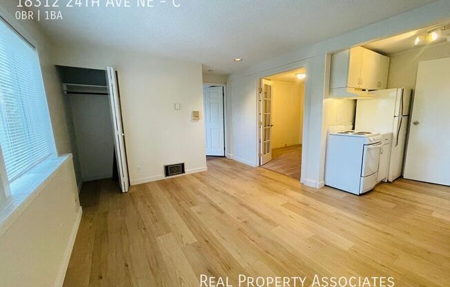 18312 24 AVE NE