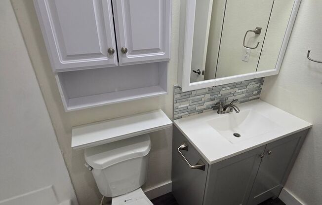 Studio, 1 bath, 590 sqft, $1,952, Unit 134