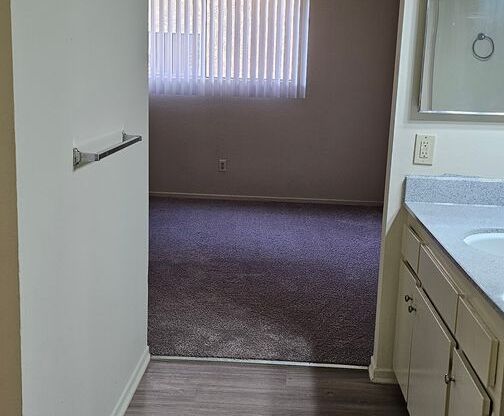 2 beds, 2 baths, 900 sqft, $2,600, Unit 230